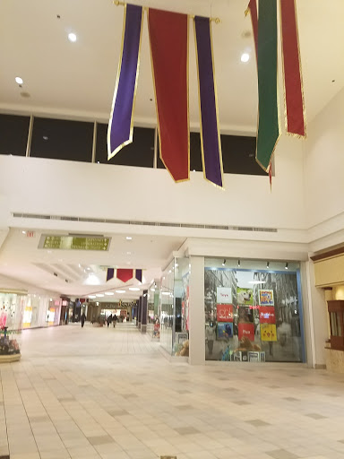 Shopping Mall «Meridian Mall», reviews and photos, 1982 W Grand River Ave, Okemos, MI 48864, USA