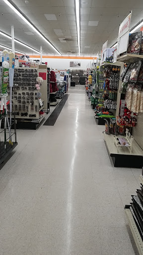 Discount Store «Big Lots», reviews and photos, 5640 Dixie Hwy, Waterford Twp, MI 48329, USA