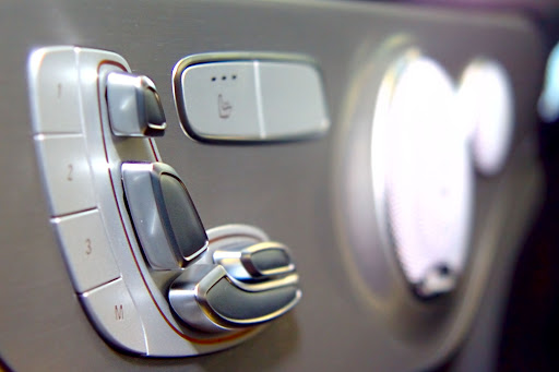 Mercedes Benz Dealer «Mercedes-Benz of Chantilly», reviews and photos, 14841 Stonecroft Blvd, Chantilly, VA 20151, USA