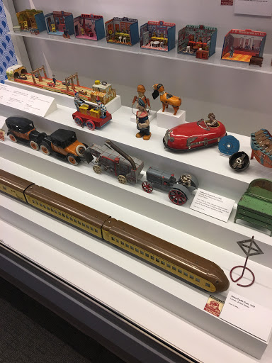 Toy Museum «The National Museum of Toys and Miniatures», reviews and photos, 5235 Oak St, Kansas City, MO 64112, USA