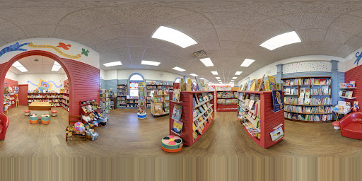 Book Store «Viewpoint Books», reviews and photos, 548 Washington St, Columbus, IN 47201, USA