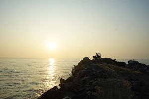 Thazhanguda Beach image