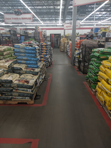 Home Improvement Store «Tractor Supply Co.», reviews and photos, 716 Mohawk St, Herkimer, NY 13350, USA