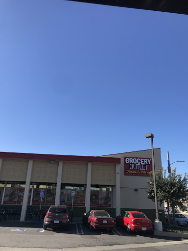 Grocery Store «Grocery Outlet Bargain Market», reviews and photos, 1340 E 7th St, Long Beach, CA 90813, USA