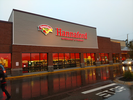 Hannaford Supermarket, 35 Elm St, Brunswick, ME 04011, USA, 