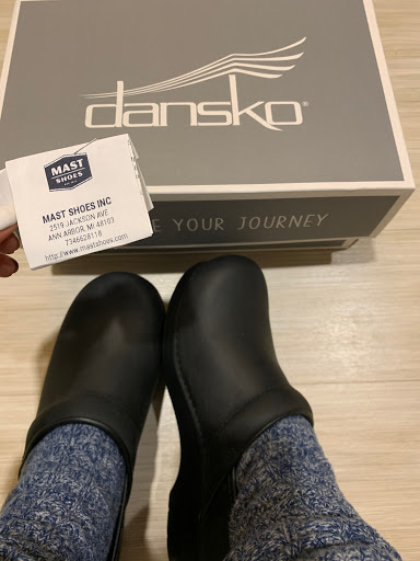 Shoe Store «Mast Shoes Ann Arbor», reviews and photos, 2517 Jackson Ave, Ann Arbor, MI 48103, USA