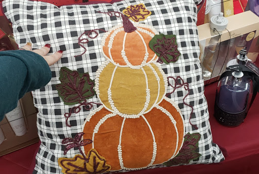 Clothing Store «Burlington Coat Factory», reviews and photos, 441 Western Ave, South Portland, ME 04106, USA