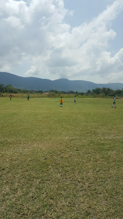 Campo De Futbol El Pueblo