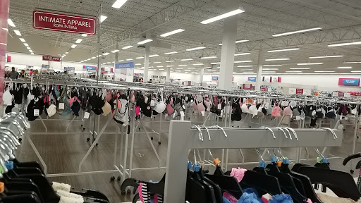 Clothing Store «Burlington Coat Factory», reviews and photos, 16590 N Fwy Service Rd, Conroe, TX 77384, USA