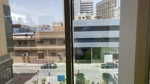 بدجت لتأجير السيارات خدمة نزلاء 