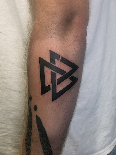 Explore doberman tattoo ideas, creative tattoo ideas in Amsterdam, available at Spoken Hand Tattoo