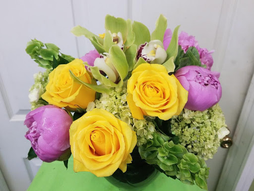 Florist «Paul Buettner Florist», reviews and photos, 1122 Burnside Ave, East Hartford, CT 06108, USA