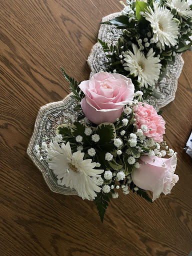 Florist «Flowerama», reviews and photos, 7584 Pearl Rd, Cleveland, OH 44130, USA