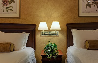 Photos of Wellington Hotel