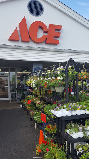 Hardware Store «John W Weiss Ace Hardware», reviews and photos, 1560 Waukegan Rd, Glenview, IL 60025, USA