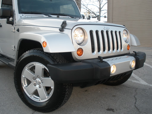 Used Car Dealer «Autobahn», reviews and photos, 1111 Westport Rd, Kansas City, MO 64111, USA