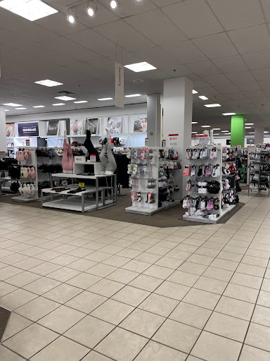 Department Store «JCPenney», reviews and photos, 3800 US Hwy 98 N #200, Lakeland, FL 33809, USA