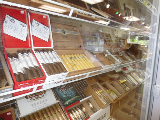 Tobacco Shop «Quick Stop Smoke Shop», reviews and photos, 230 E Main St, East Islip, NY 11730, USA
