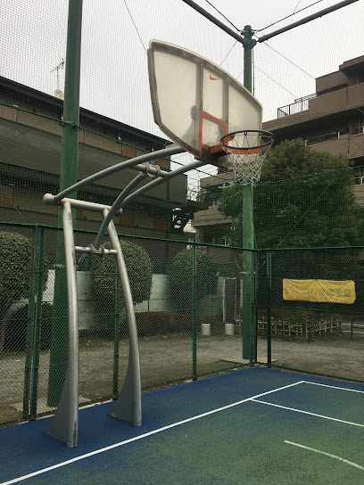 南二くすのき公園 バスケットボールコート
