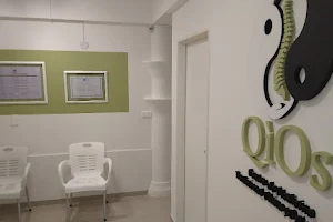 QìOs (Centro de Medicina China y Osteopatía) image