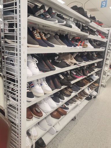 Clothing Store «Ross Dress for Less», reviews and photos, 1955 W Craig Rd, North Las Vegas, NV 89032, USA