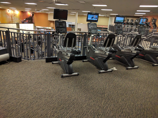 Gym «LA Fitness», reviews and photos, 3 Hawes Way, Stoughton, MA 02072, USA