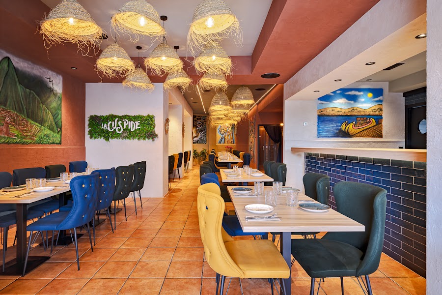 La Cúspide Valdemoro -Restaurante Peruano