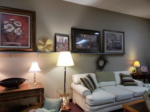 Thrift Store «Fair Market Thrift Store», reviews and photos, 2130 S Memorial Dr, Appleton, WI 54915, USA