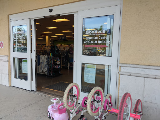 Thrift Store «Goodwill Retail & Donation Center», reviews and photos, 10351 Corkscrew Commons Dr, Estero, FL 33928, USA