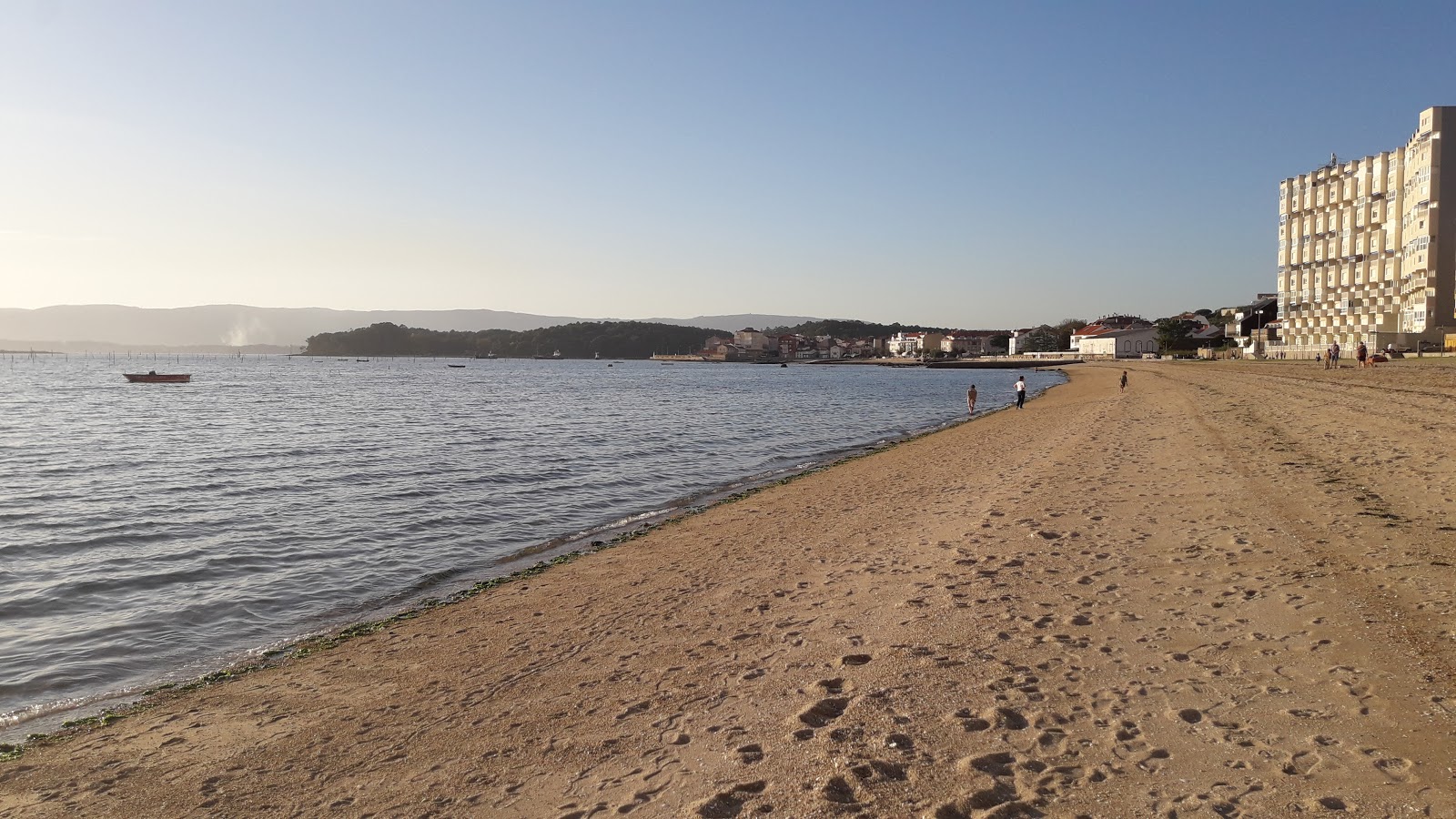 Fotografie cu Praia de Compostela cu nivelul de curățenie înalt