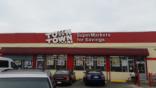 Grocery Store «C-Town Supermarkets», reviews and photos, 120 Clinton Ave, Newark, NJ 07114, USA