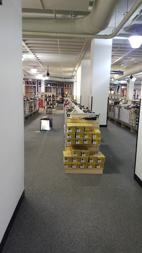 Shoe Store «DSW Designer Shoe Warehouse», reviews and photos, 7 Neponset St, Worcester, MA 01606, USA