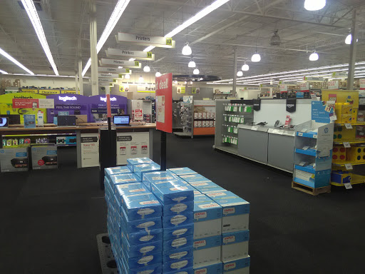 Office Supply Store «Staples», reviews and photos, 1306 E Belt Line Rd, Richardson, TX 75081, USA