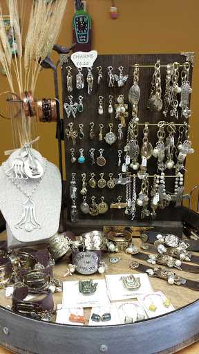 Store «Cahoots-Two Gals General Store», reviews and photos, 53 N Main St #100, Crossville, TN 38555, USA