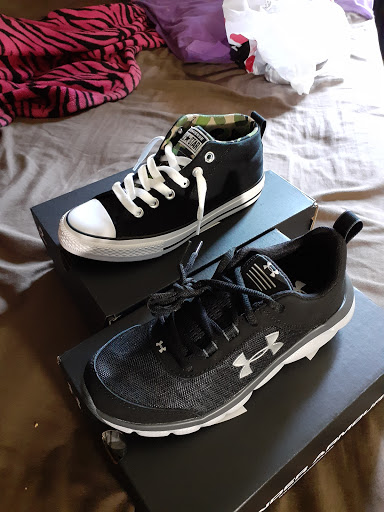 Shoe Store «Shoe Carnival», reviews and photos, 2738 Renaissance Dr, Fort Worth, TX 76105, USA