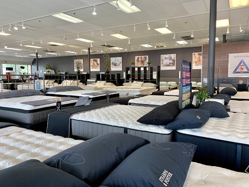 Mattress Store «BedMart Mattress Superstores Hillsboro», reviews and photos, 2275 SE Tualatin Valley Hwy, Hillsboro, OR 97123, USA