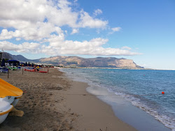 Photo de Isola delle Femmine Beach avec un niveau de propreté de assez propre