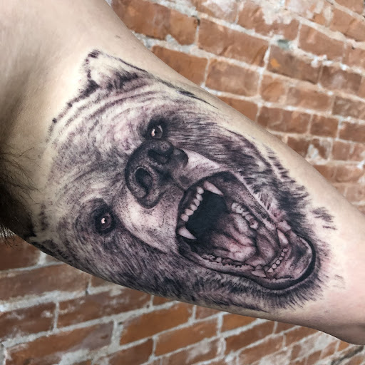 Explore minimalist tattoo ideas for woman, creative tattoo ideas in Savannah, available at tattoos by delan