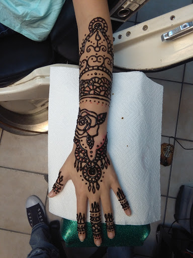 Explore sunflower arm tattoo ideas, creative tattoo ideas in Bradenton, available at Memory Lane Tattoo Co.