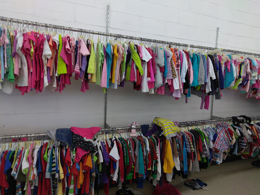 Shopping Mall «Freedom Village Shopping Center», reviews and photos, 1039 Alleghany St, Charlotte, NC 28208, USA