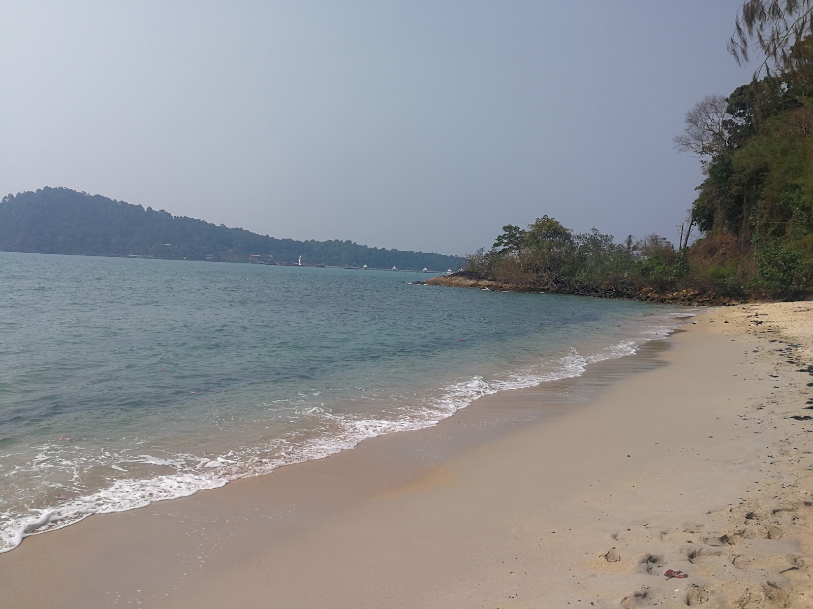 Photo of Koh Chang Tai Beach with turquoise pure water surface