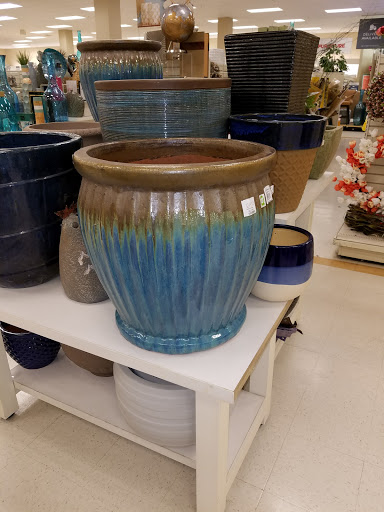 Shopping Mall «Lehigh Shopping Center», reviews and photos, W Union Blvd, Bethlehem, PA 18018, USA