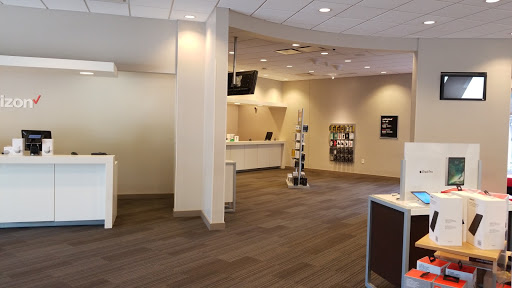 Cell Phone Store «Verizon», reviews and photos, 1314 Fording Island Rd, Bluffton, SC 29910, USA