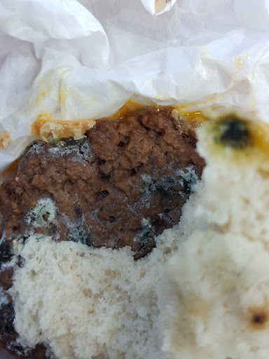 Convenience Store «Cracker Barrel Convenience Store Gonzales», reviews and photos, 2031 Louisiana 30 W, Gonzales, LA 70737, USA