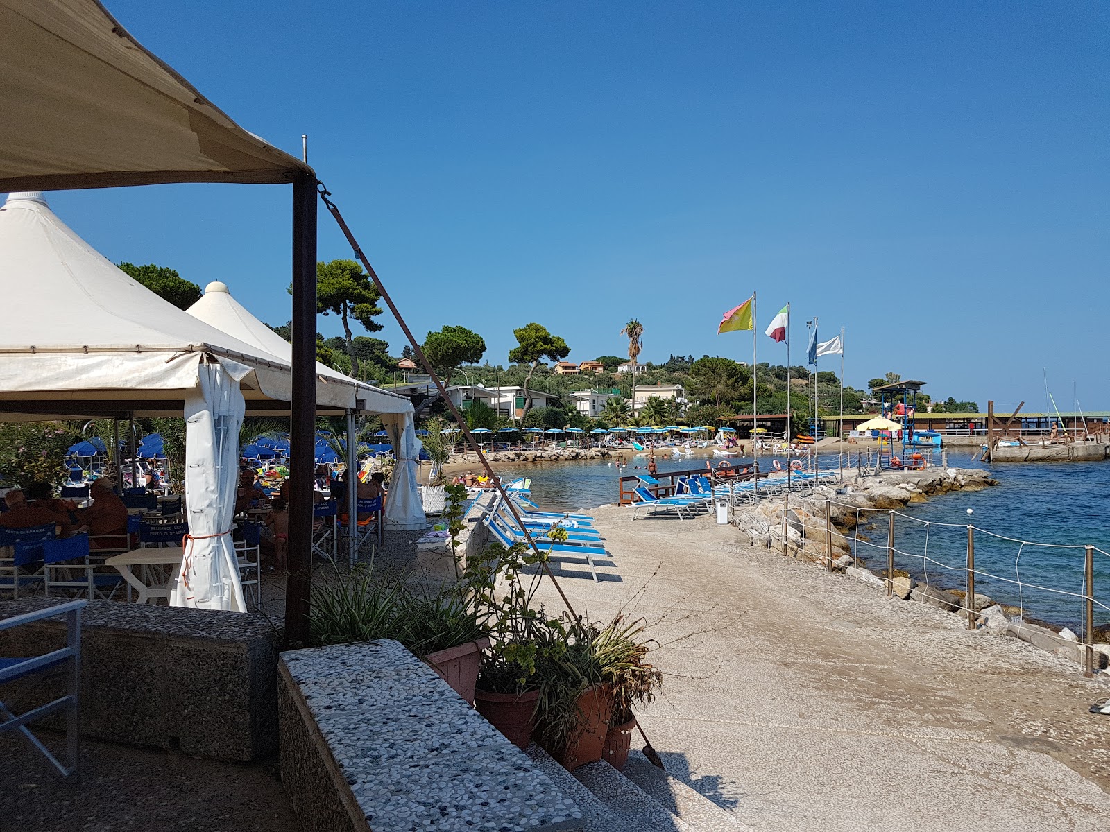 Foto de Lido Porto Di Spagna con cala pequeña