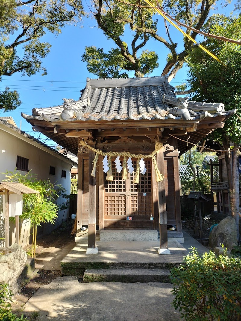 粟島神社(唐津神社)