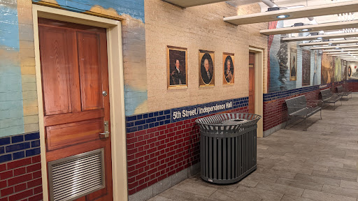 5th St Independence Hall Station