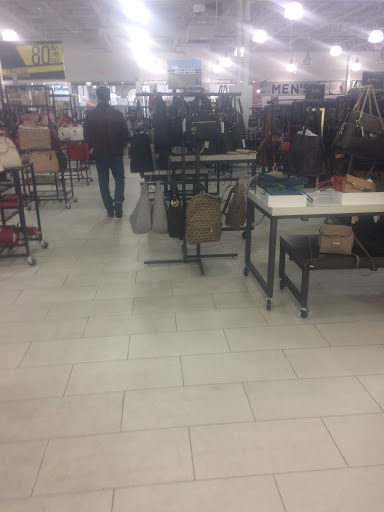 Department Store «Saks OFF 5TH», reviews and photos, 3885 Eagan Outlets Pkwy, Eagan, MN 55122, USA