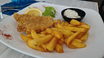 Fish and chips du Restaurant de fruits de mer La Criée du Tomahawk à Saint-Vaast-la-Hougue - n°6