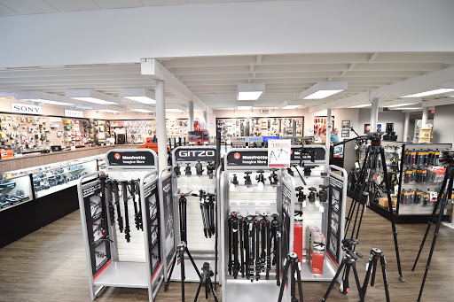 Camera Store «Roberts Camera», reviews and photos, 220 E St Clair St, Indianapolis, IN 46204, USA